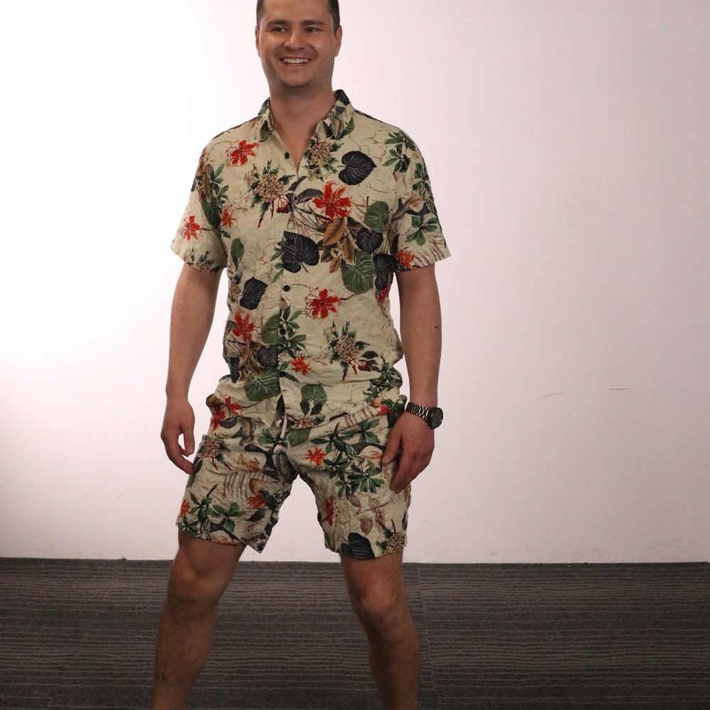 Multi-colored tropical shirt and shorts set